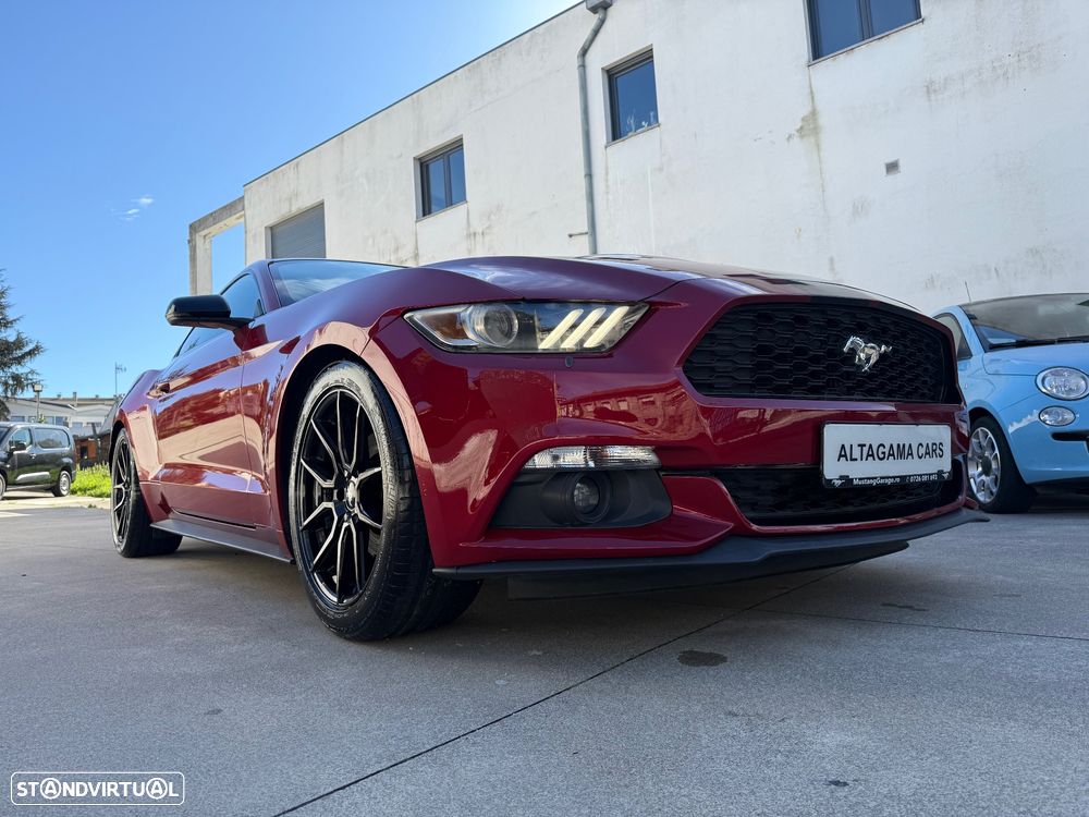 Ford Mustang 2.3 Eco Boost Aut. - 6