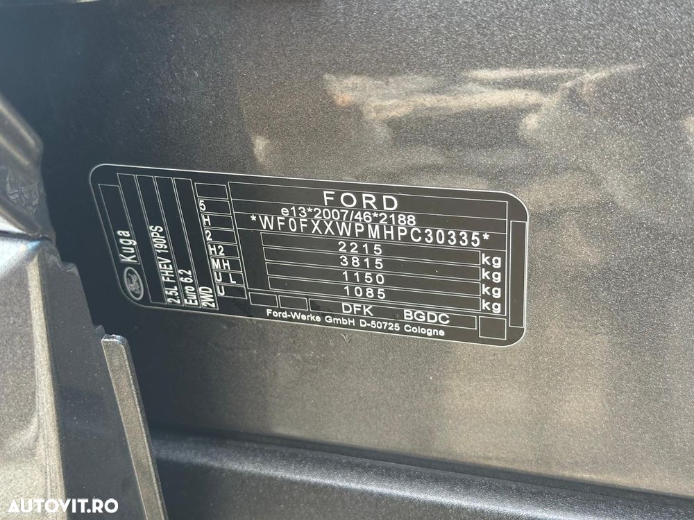 Ford Kuga 2.5 Duratec FWD FHEV ST-Line - 39