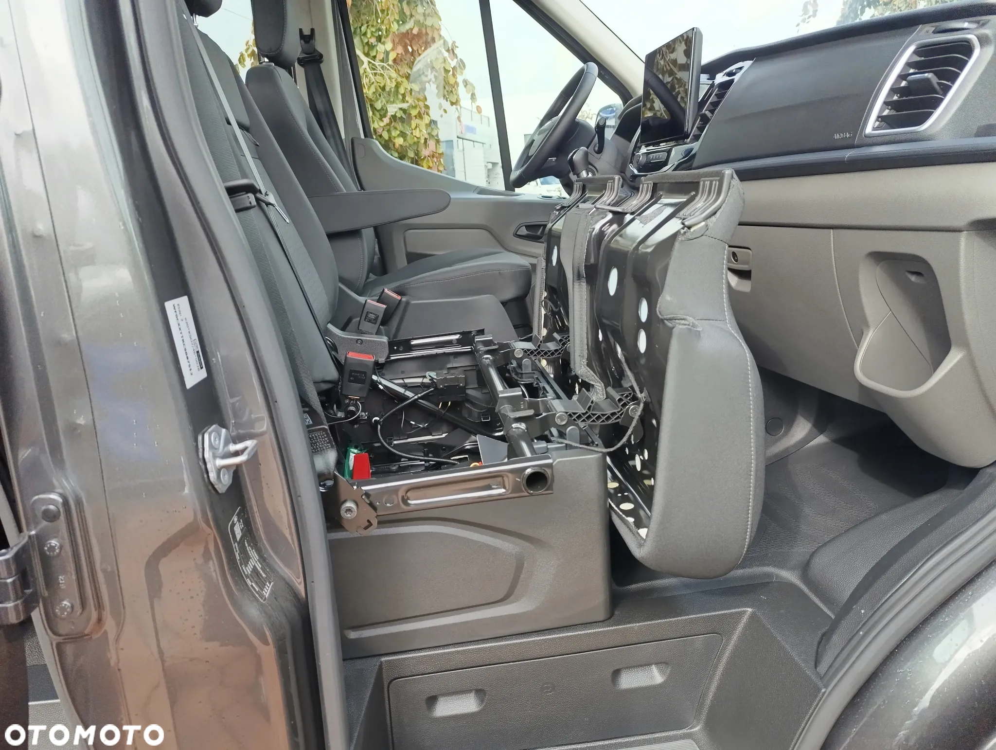 Ford Transit podwozie brygadowe - 15
