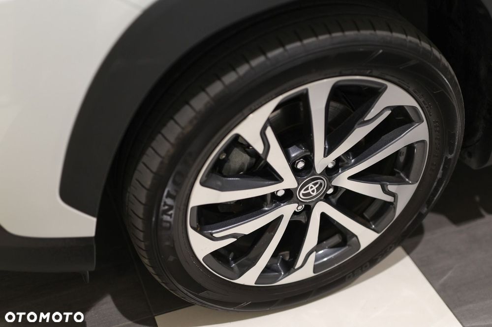 Toyota Corolla Cross - 11