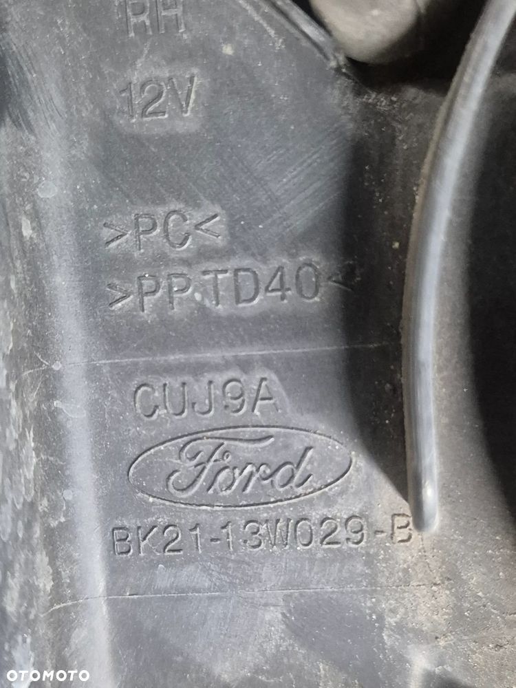 LAMPA PRAWA PRZÓD FORD TRANSIT CUSTOM I  13-17r. - 6