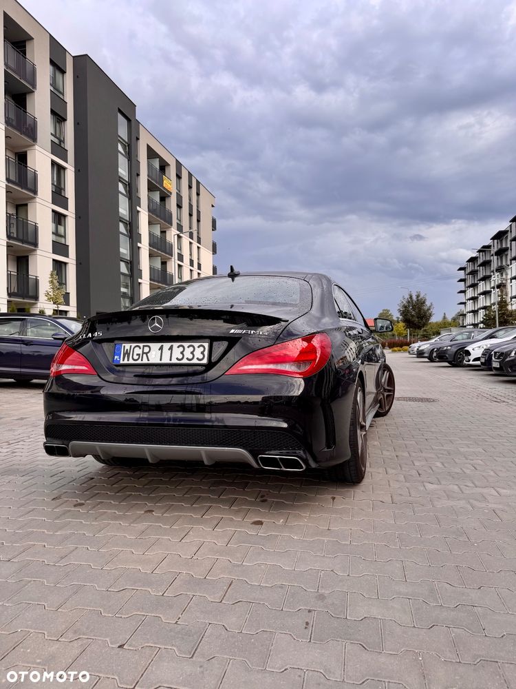 Mercedes-Benz CLA 45 AMG 4Matic 7G-DCT - 3