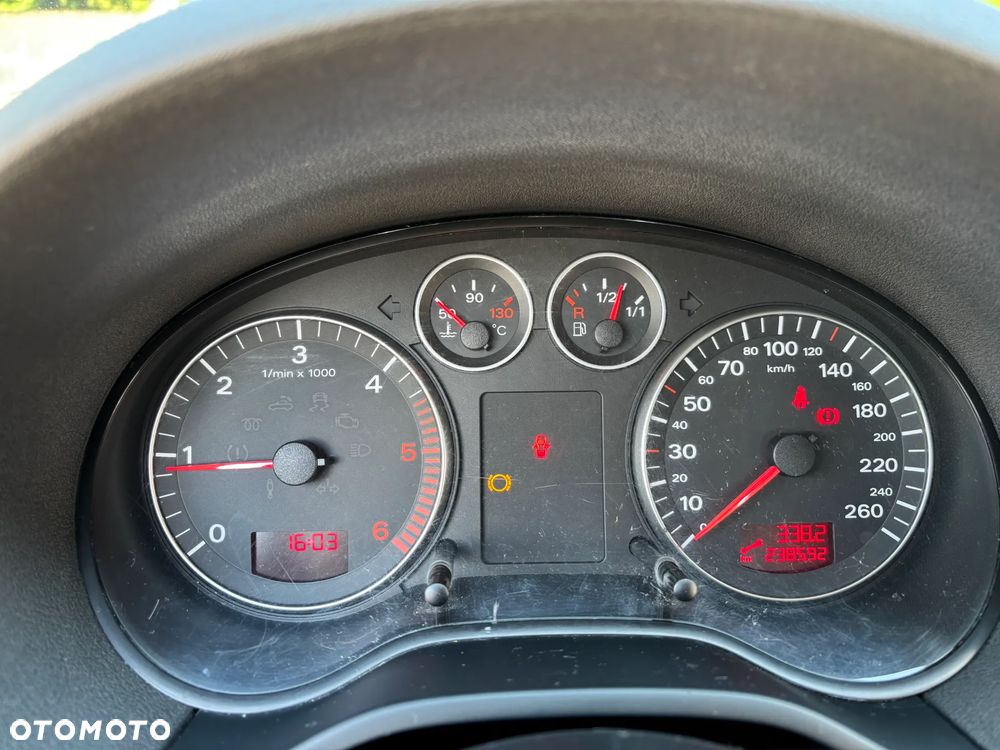 Audi A3 3-drzwiowe 1.9 TDI Attraction - 10