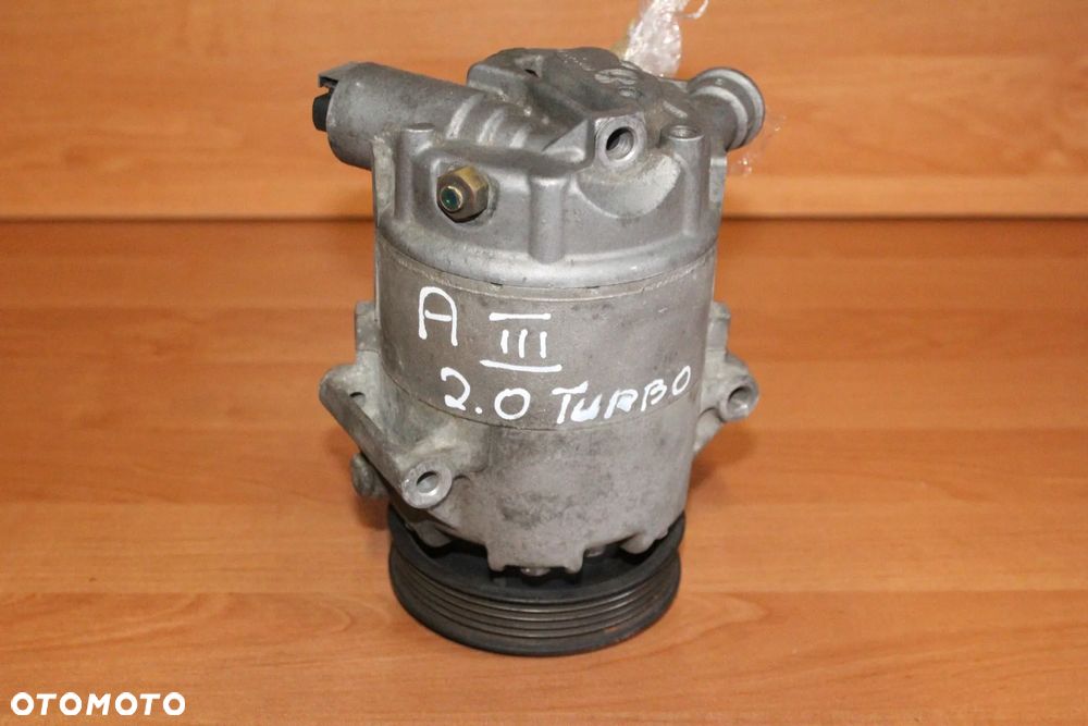 SPRĘŻARKA KOMPRESOR KLIMATYZACJI OPEL ASTRA H ZAFIRA B 2.0 TURBO 24466996 WC 6562406 - 1