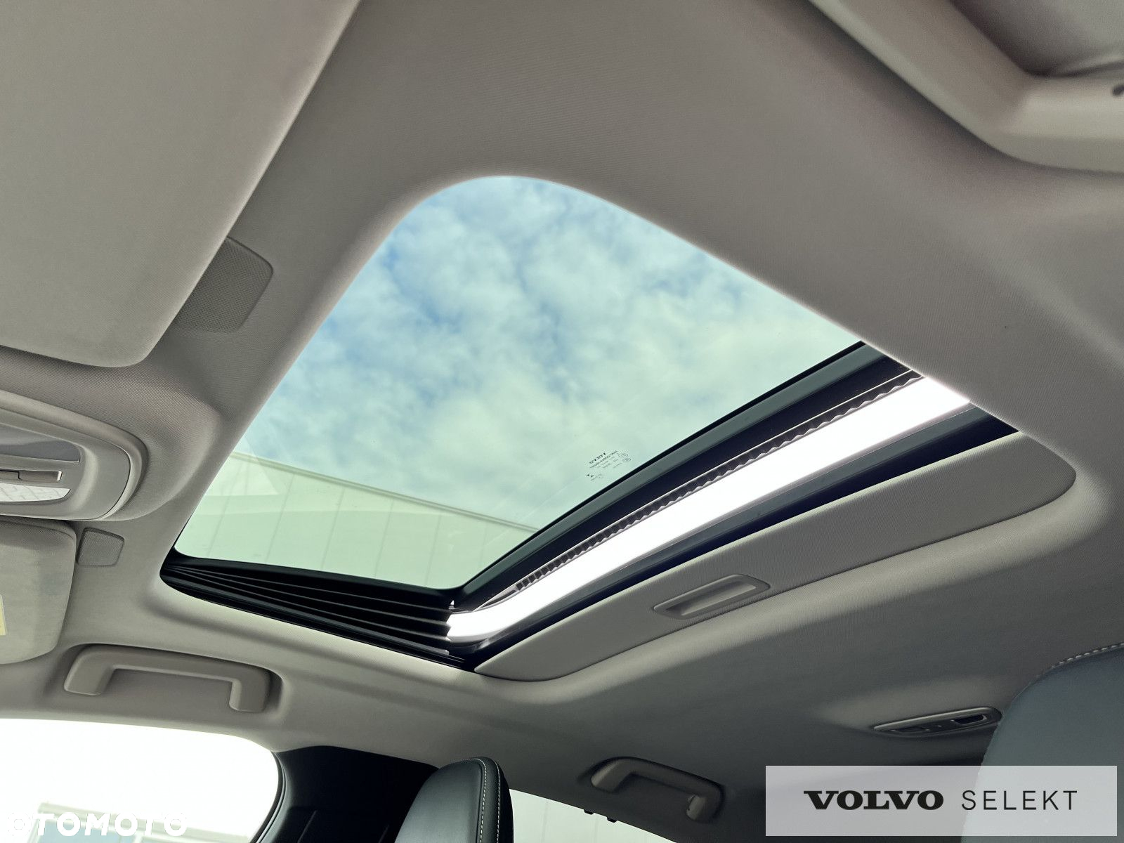 Volvo S90 - 28