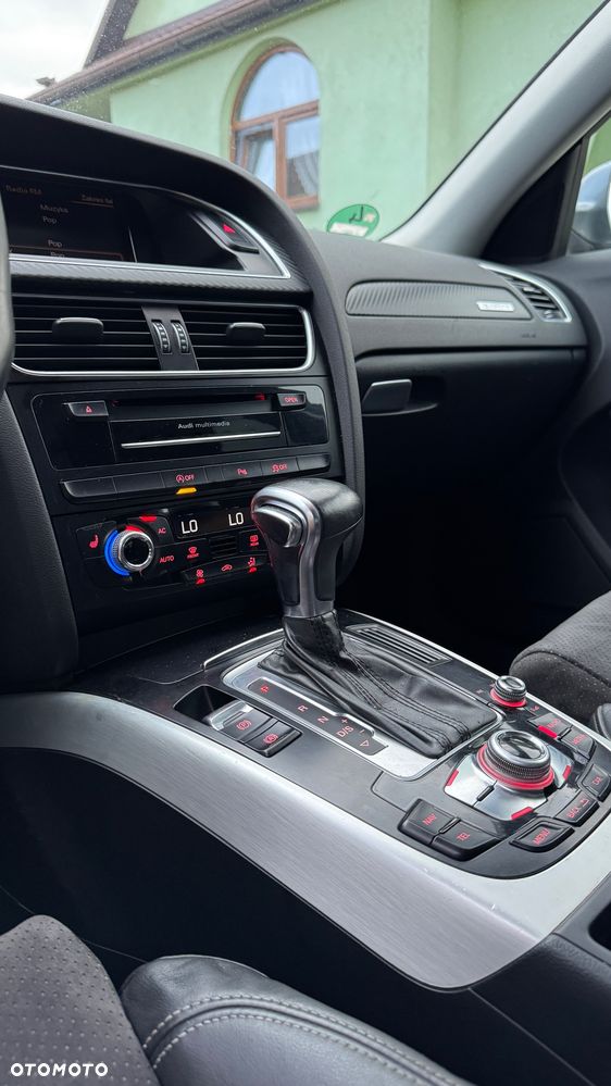 Audi A4 Limousine 2.0 TFSI quattro S tronic S line Sportpaket - 9
