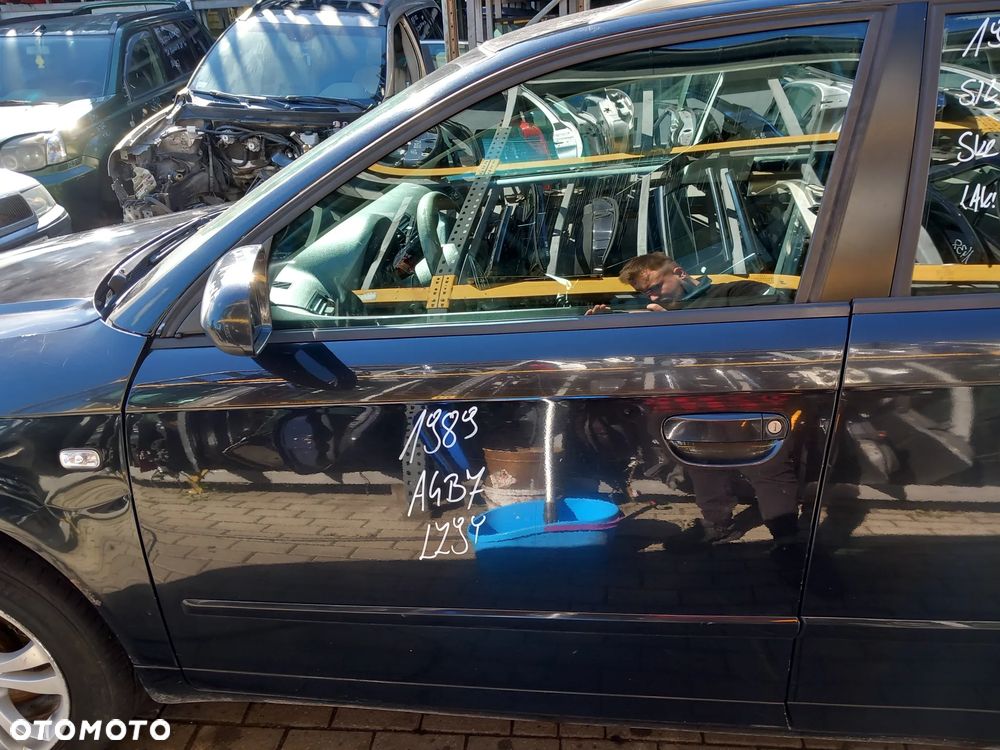 AUDI A4 B7 DRZWI LEWE PRZEDNIE LEWY PRZÓD KOLOR: LZ9Y