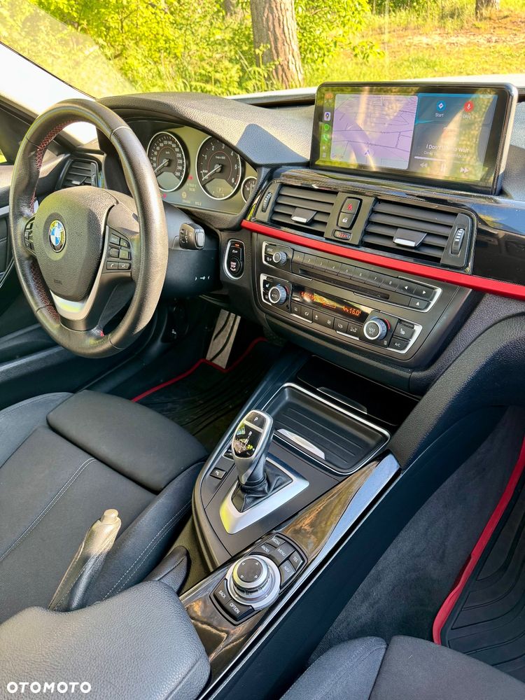 BMW Seria 3 330d Sport Line - 8