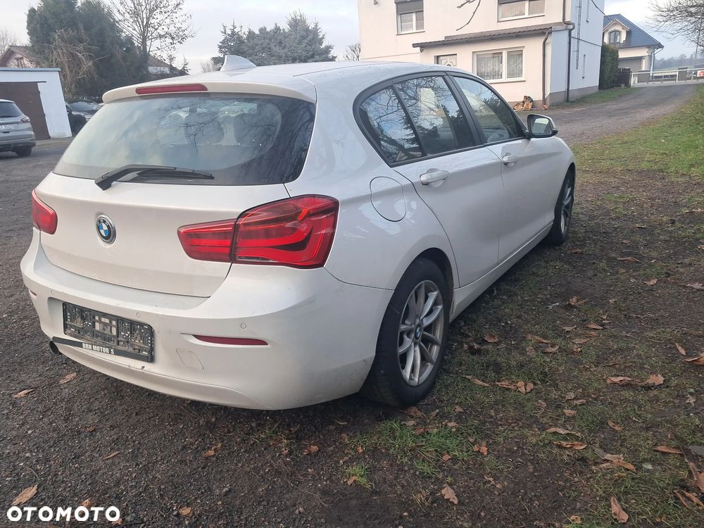 BMW Seria 1 116d - 4