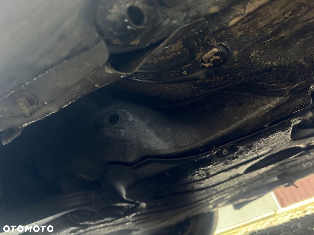 Mercedes-Benz W124 (1984-1993) - 32