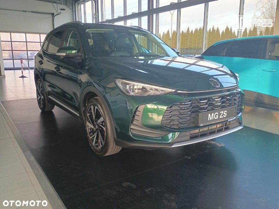 MG ZS - 1