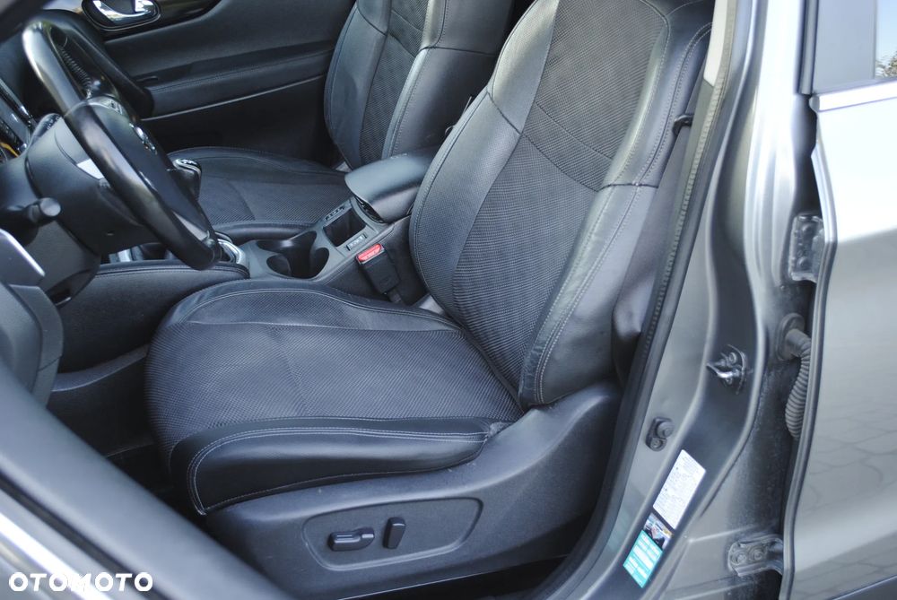 Nissan Qashqai 1.6 DCi N-Connecta - 18