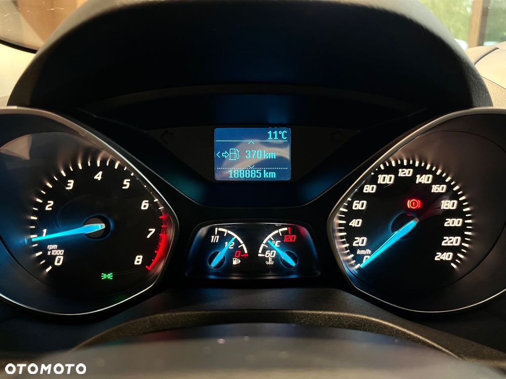 Ford Kuga - 10