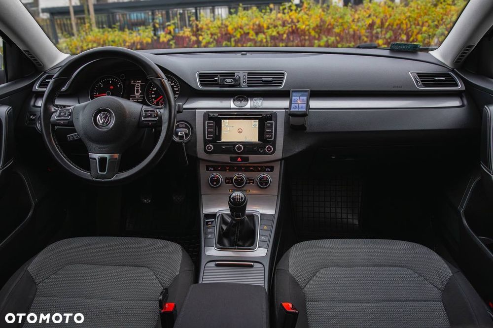 Volkswagen Passat 1.6 TDI BlueMotion Technology Business Edition - 11