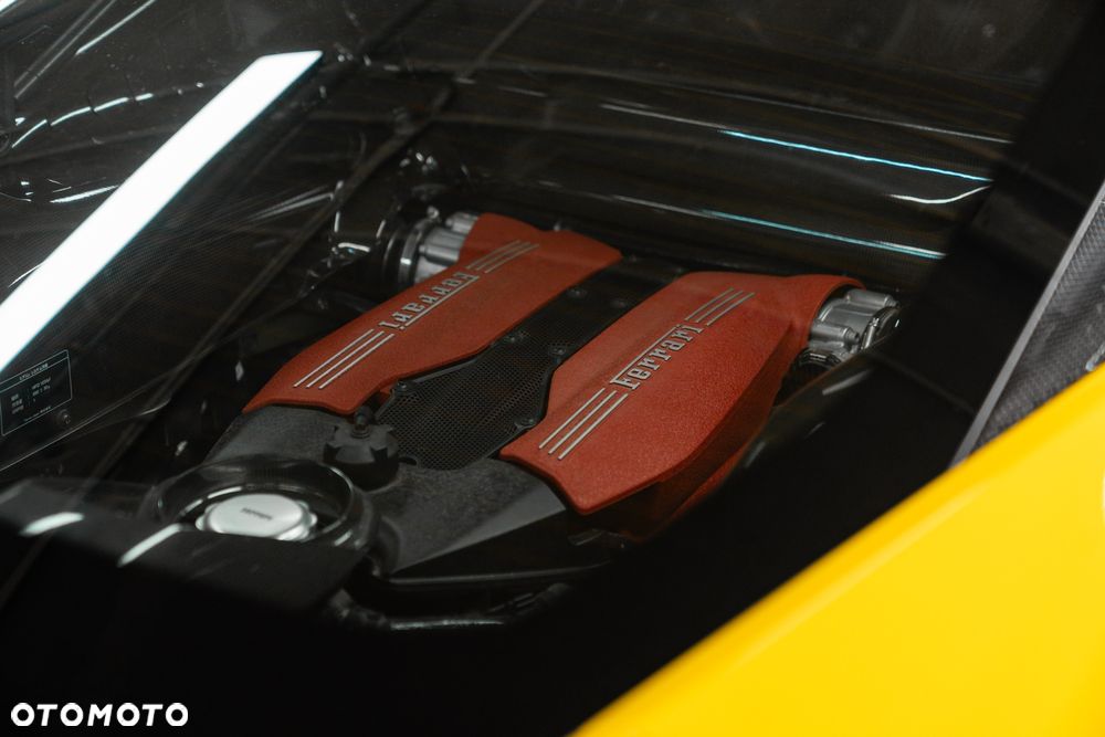 Ferrari 488 - 24