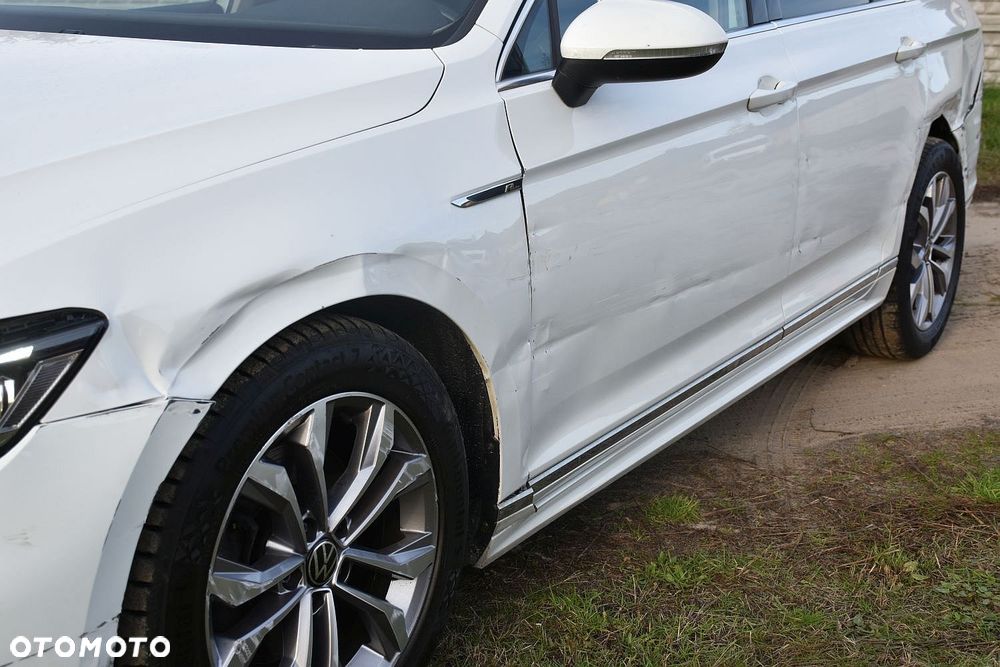 Volkswagen Passat Variant 2.0 TDI SCR DSG 4Motion Elegance - 21