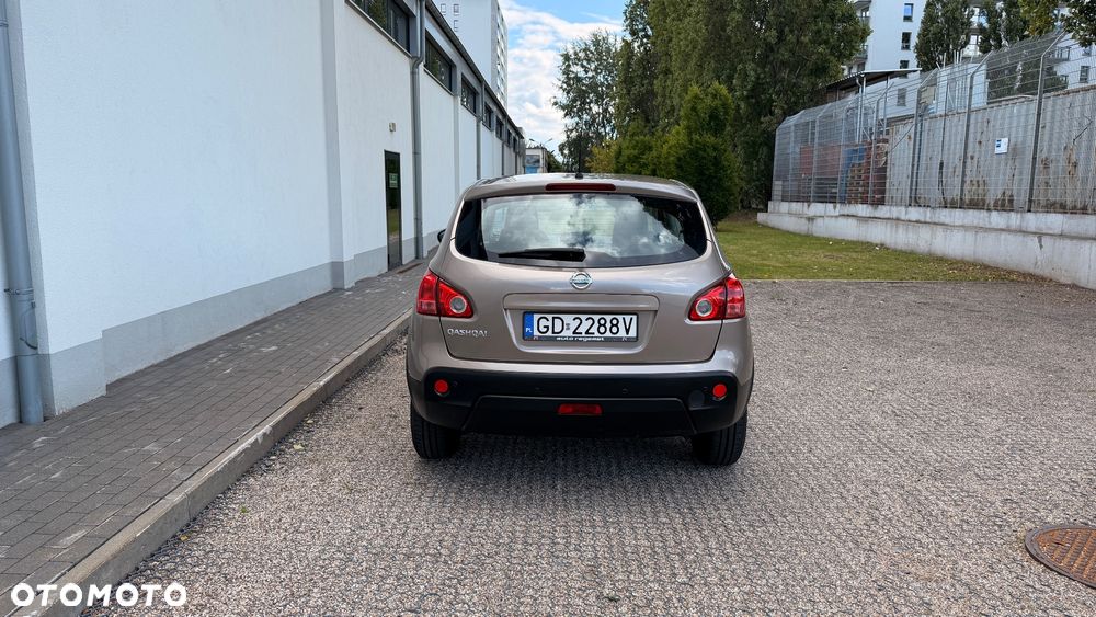 Nissan Qashqai 1.6 Visia - 8