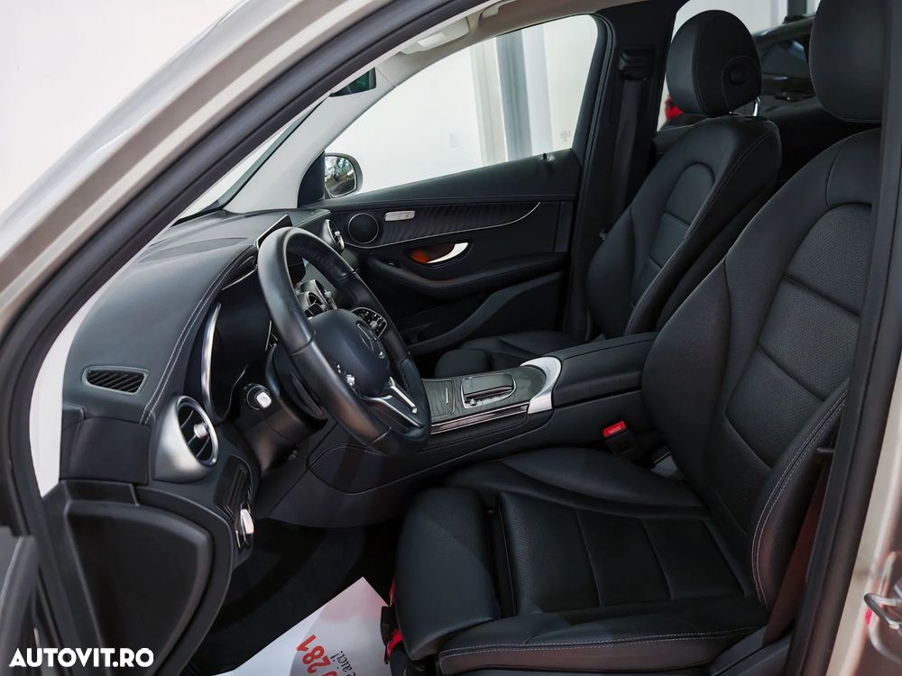 Mercedes-Benz GLC 300 de 4Matic 9G-TRONIC - 6