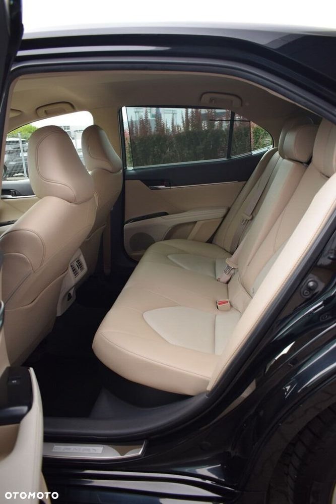 Toyota Camry 2.5 Hybrid Executive CVT - 15