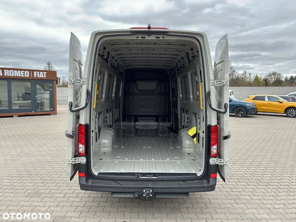 Volkswagen Crafter 35 Furgon LONG/L5H3, 2.0 BiTDI 177KM, Wysoki dach, r. o. 4490mm - 11