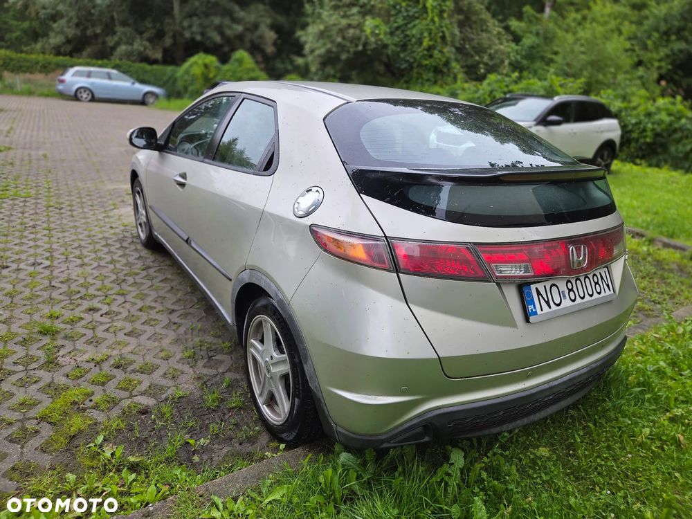 Honda Civic - 9