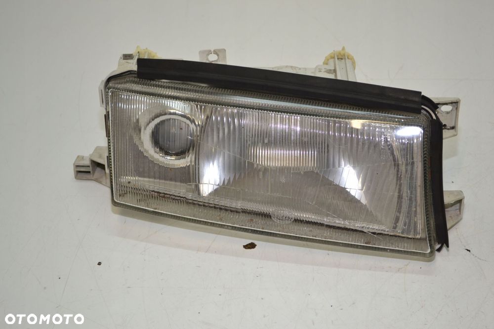 SKODA OCTAVIA I LAMPY PRZÓD REFLEKTORY LEWA PRAWA SOCZEWKA EUROPA 246085-00 - 2