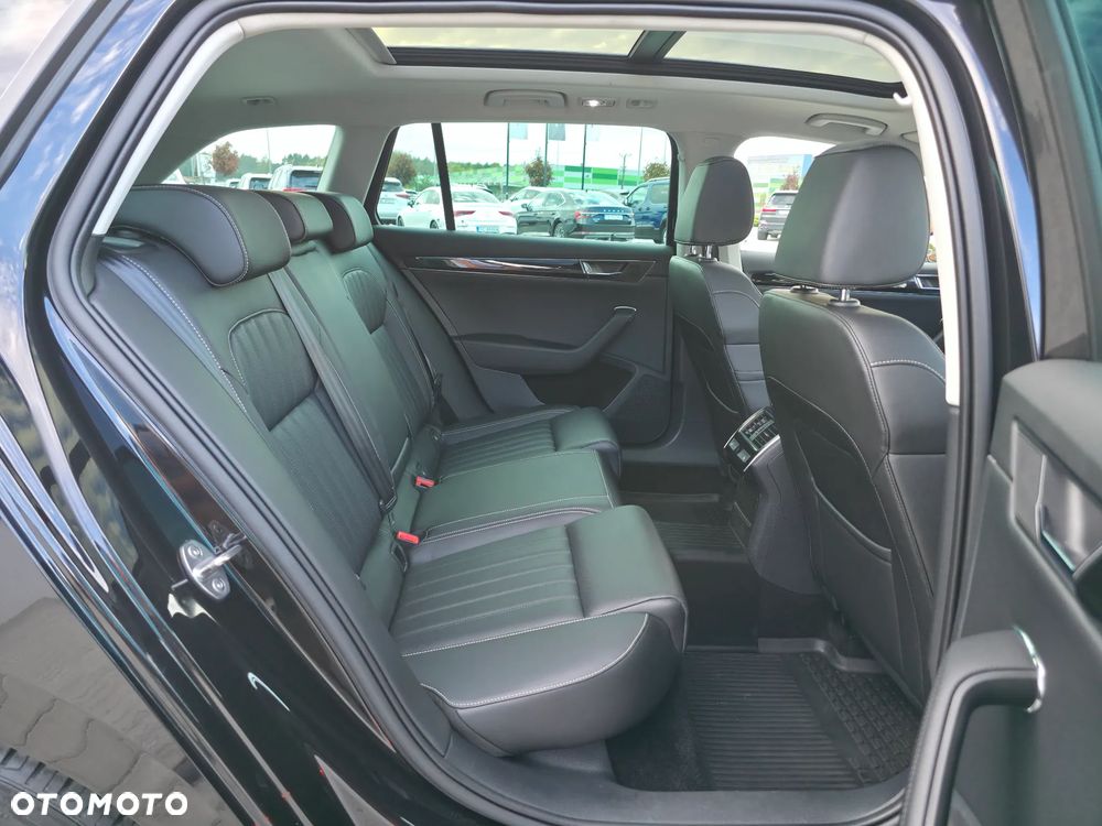 Skoda Superb 2.0 TDI SCR 4x4 L&K DSG - 25