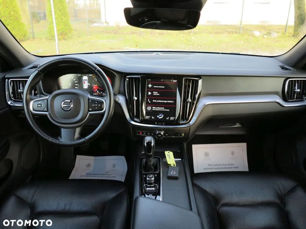 Volvo V60 D3 Momentum - 10