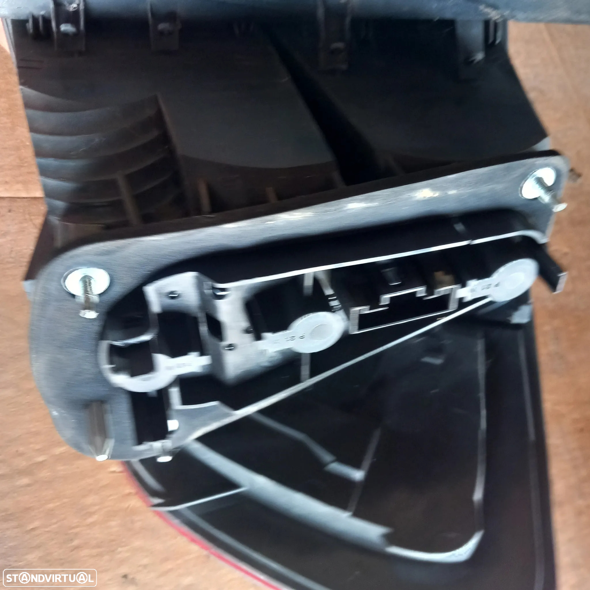 Farol esquerdo bmw e84 - 3
