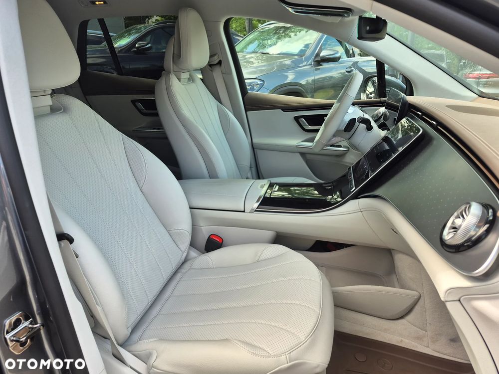 Mercedes-Benz EQE 350 4MATIC - 30