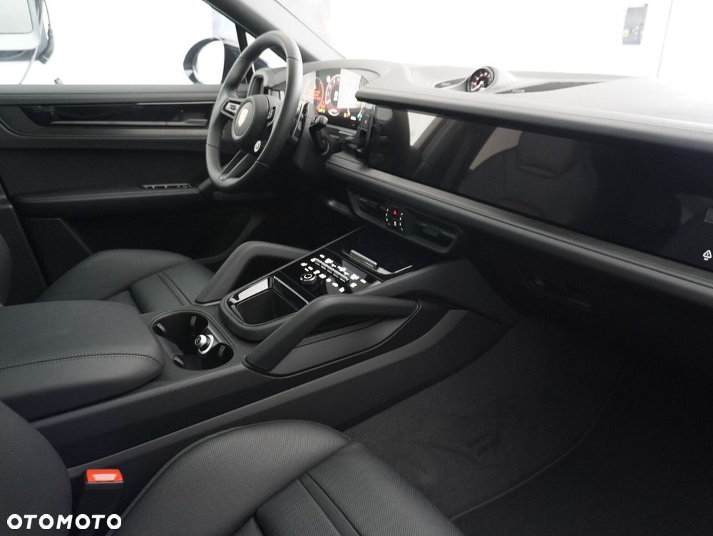Porsche Cayenne Black Edition - 31