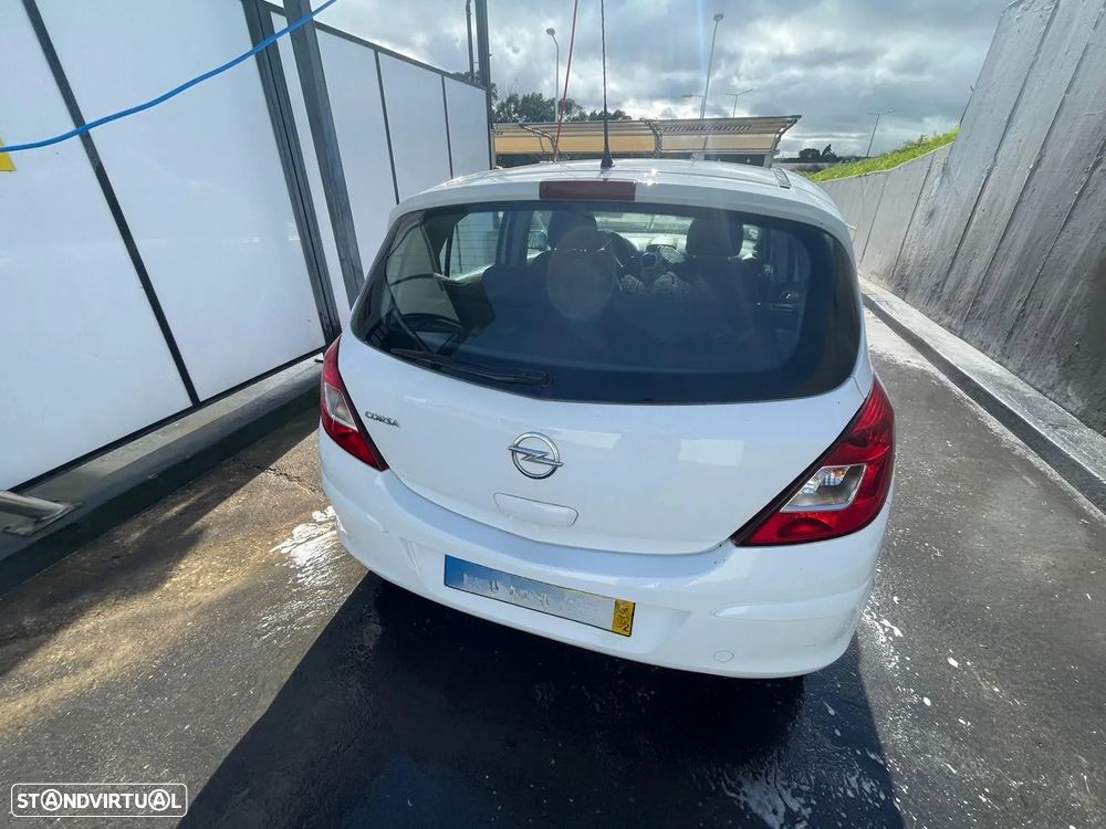 Opel Corsa 1.2 Enjoy FlexFuel - 6