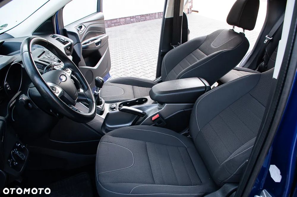 Ford Kuga 1.5 EcoBoost TITANIUM - 5