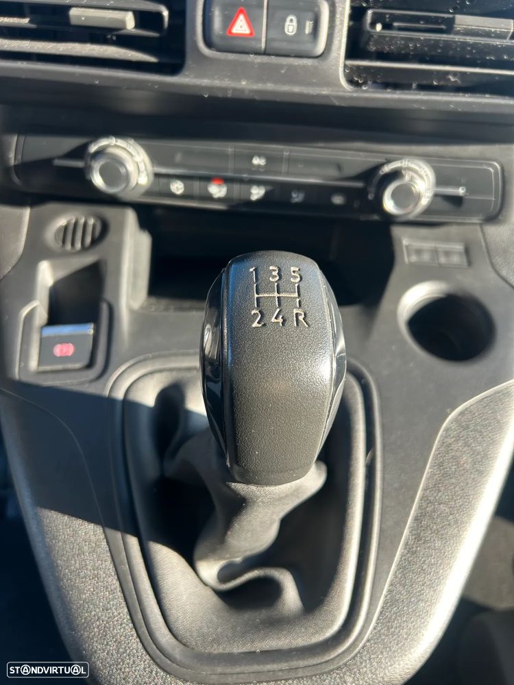 Peugeot Partner - 13