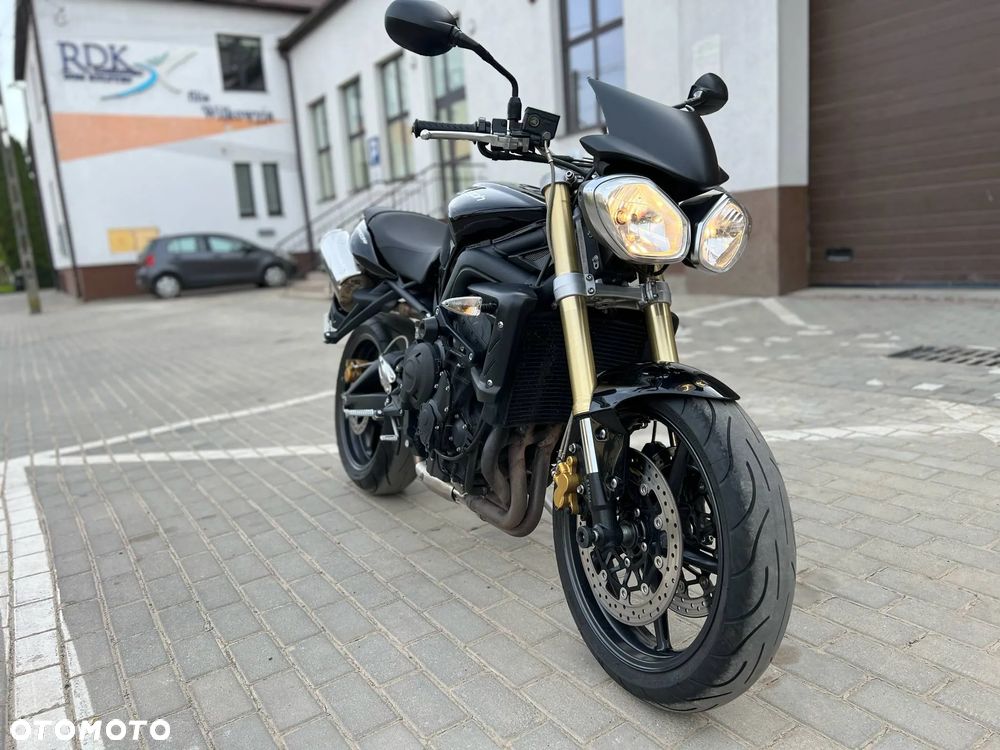 Triumph Street Triple - 1