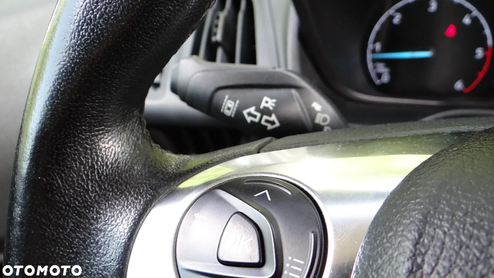 Ford Tourneo Connect 1.5 TDCi Start-Stop Titanium - 17