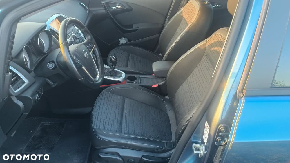 Opel Astra 1.4 Turbo Active - 11