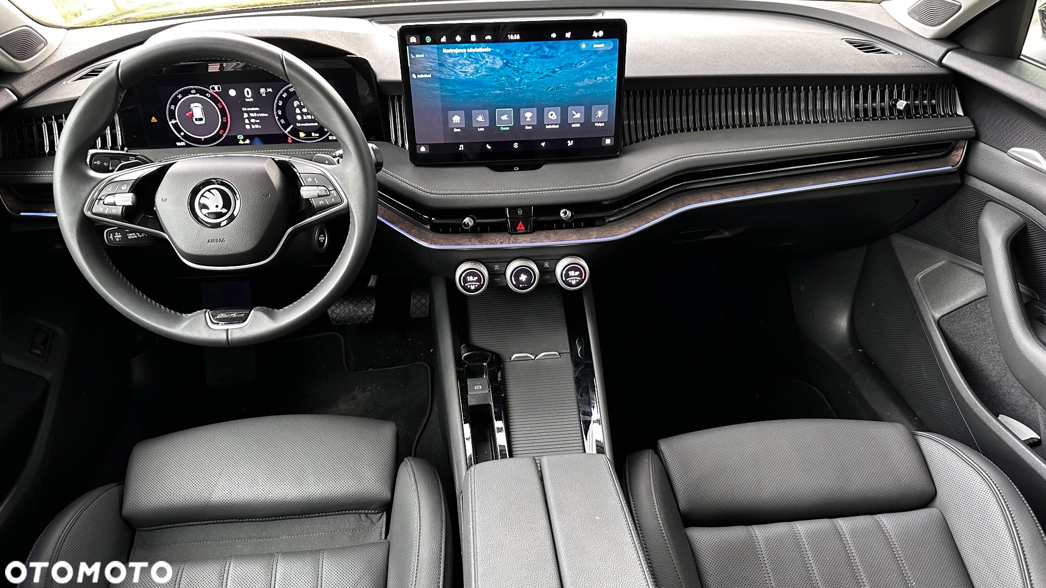 Skoda Superb 2.0 TDI SCR 4x4 L&K DSG - 19