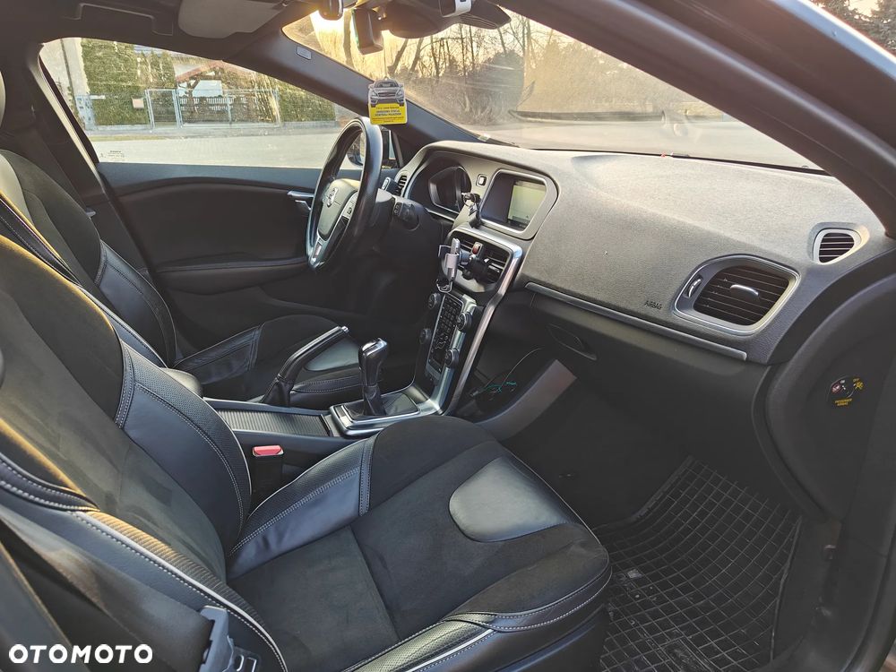 Volvo V40 D4 Drive-E R-Design Kinetic - 10