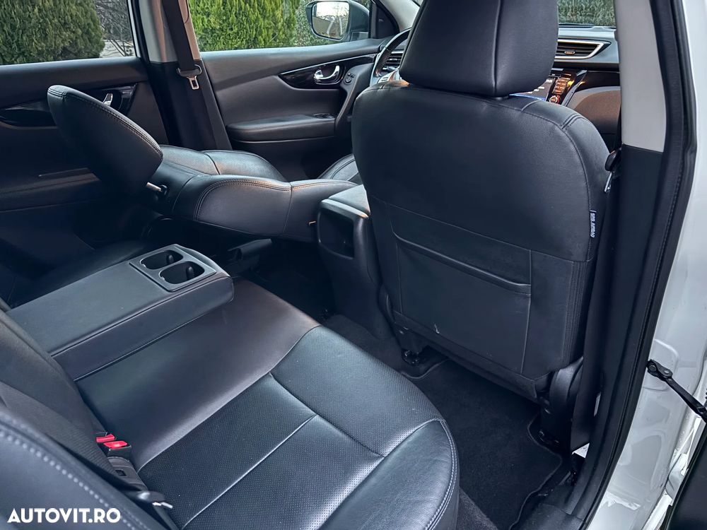 Nissan Qashqai 1.6 DCI TEKNA+ - 25