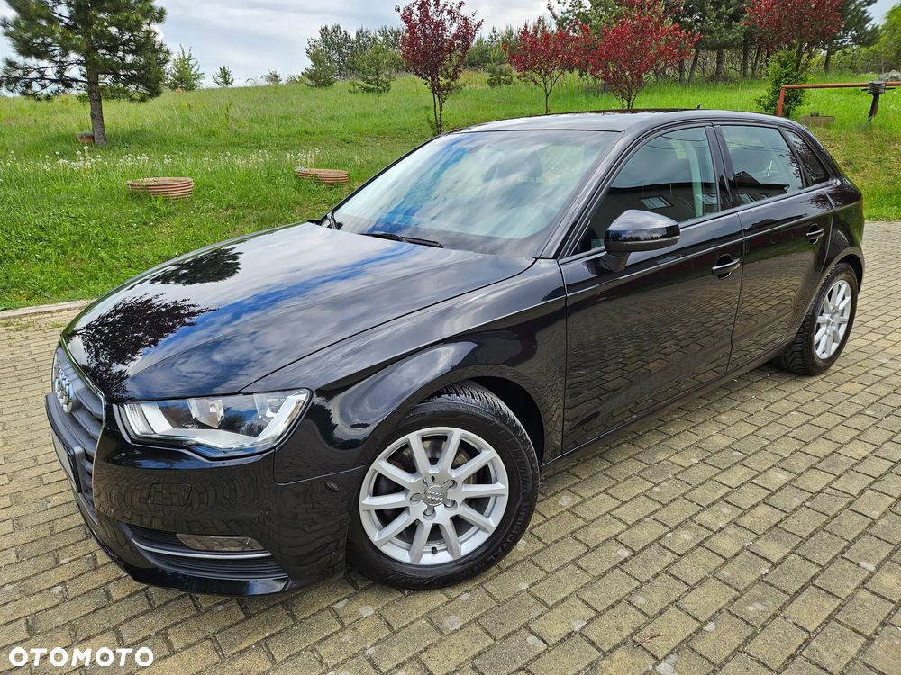 Audi A3 Sportback 1.6 TDI Attraction - 2