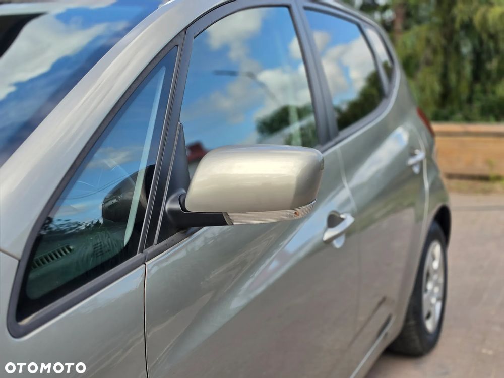 Kia Venga - 6