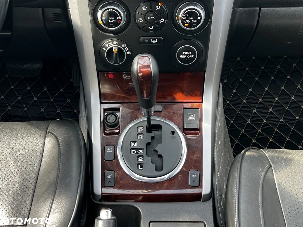 Suzuki Grand Vitara 2.0 De Luxe - 18