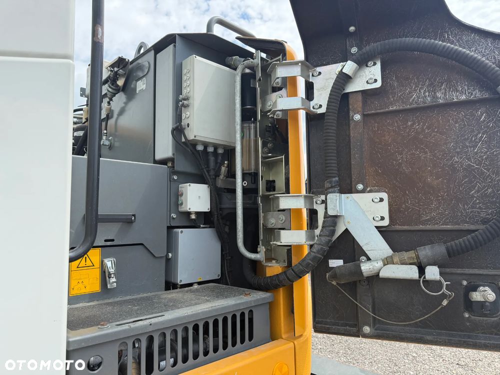Liebherr 910 Rototilt + Szczypce - 17