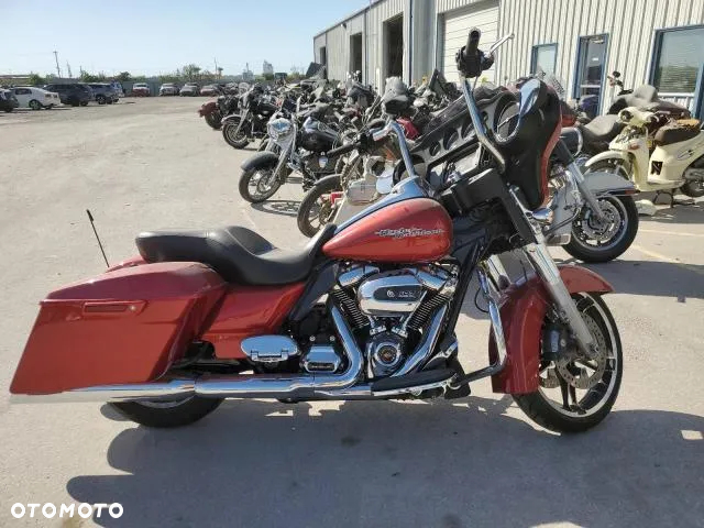 Harley-Davidson Touring Street Glide - 15