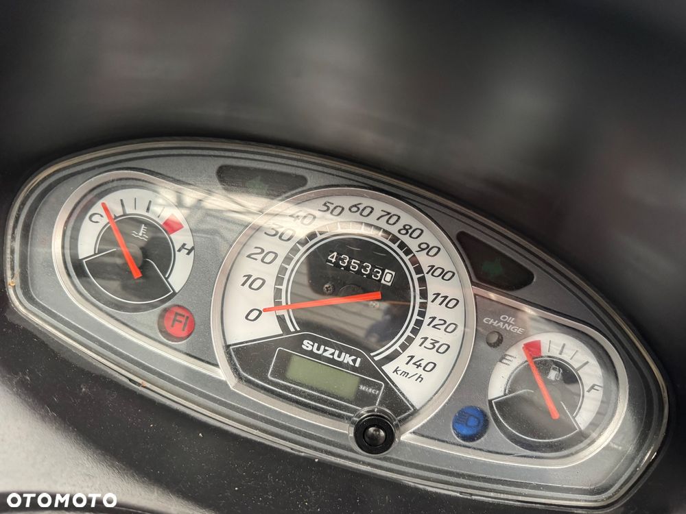 Suzuki Burgman - 13