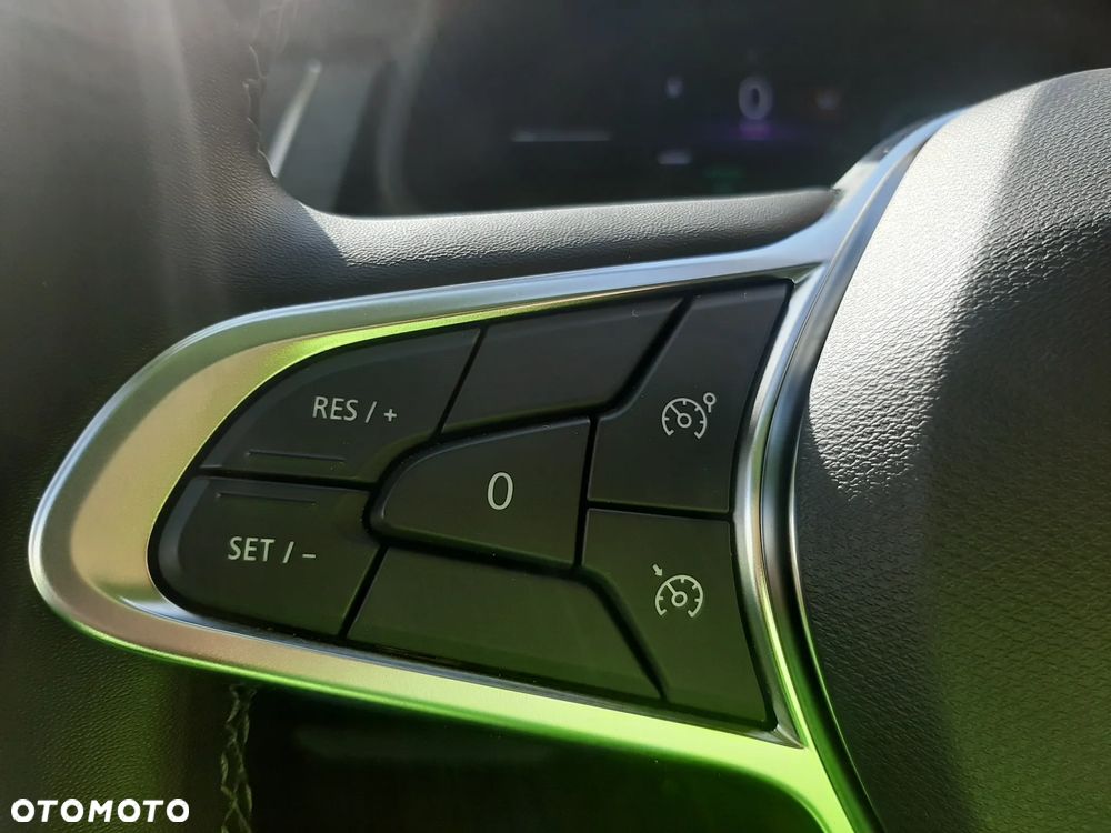 Renault Trafic 2.0 dCi EDC - 27