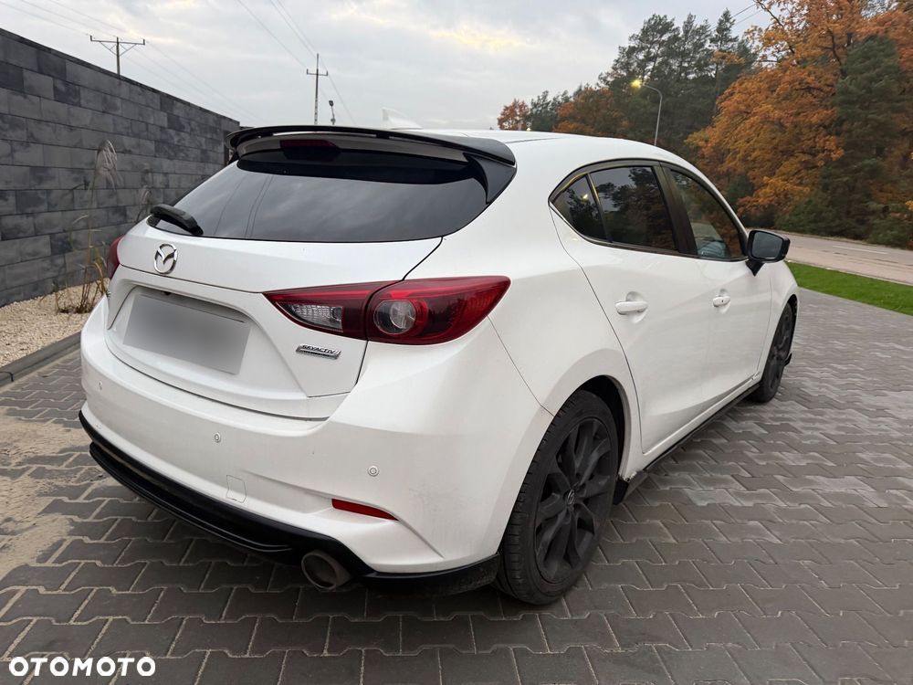 Mazda 3 - 8