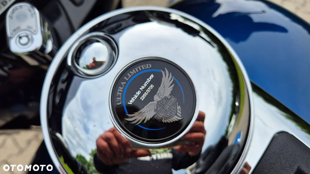 Harley-Davidson FLH Electra Glide - 19