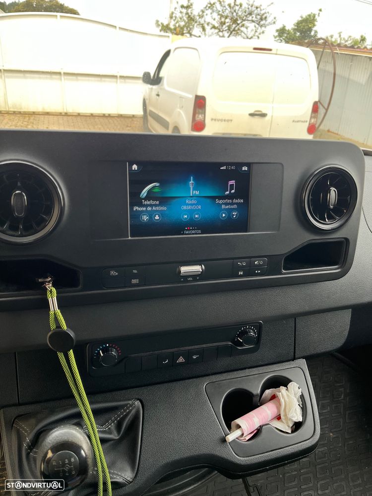 Mercedes-Benz Sprinter - 10